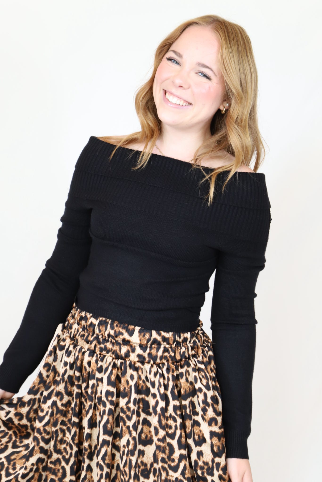 Off- Shoulder Long Sleeve Sweater-Black