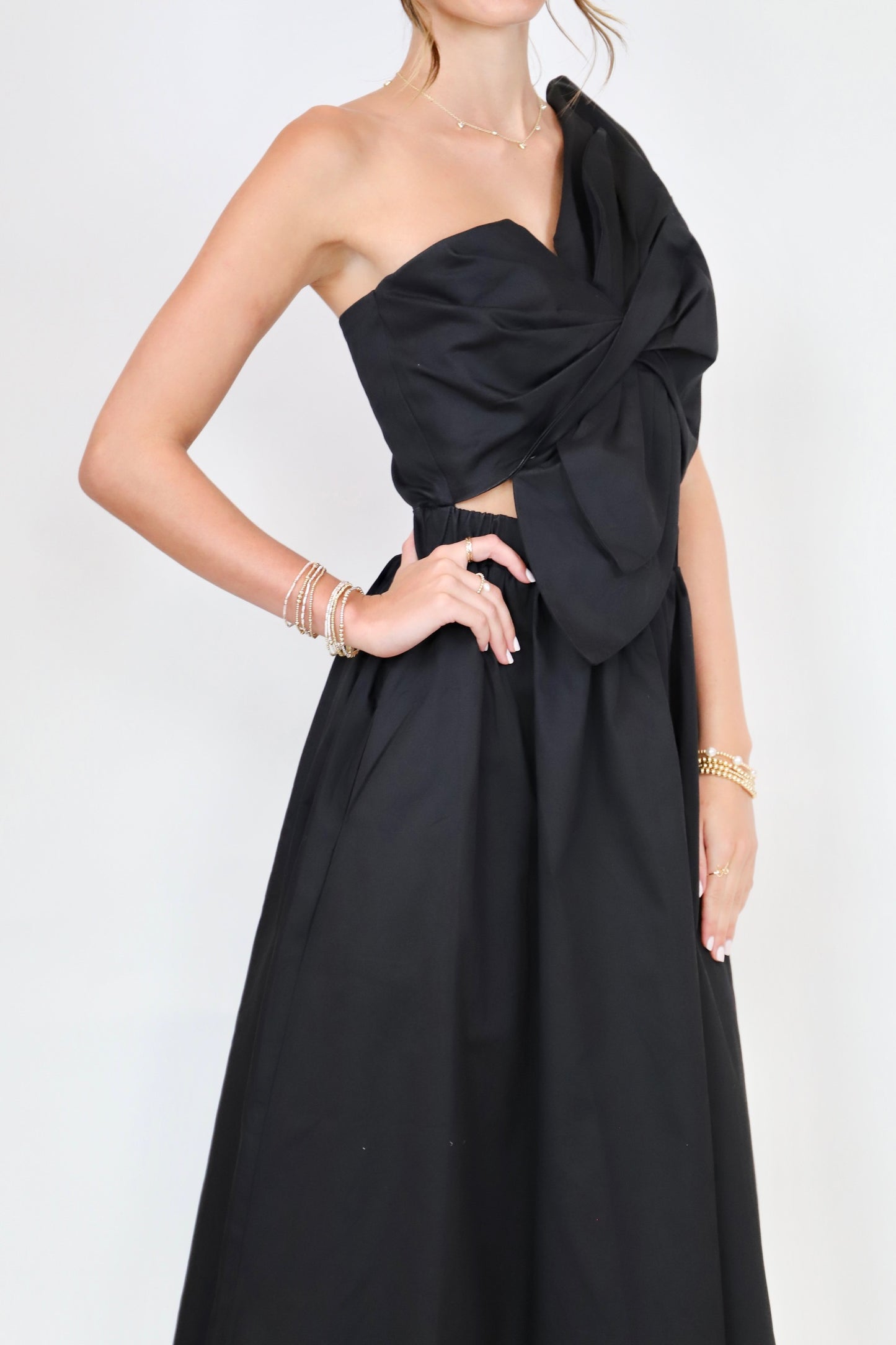 Knotted Twist Midi Dress